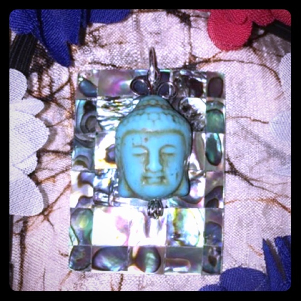 🚨SOLD🚨 Abalone Buddha Pendant